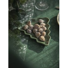 Christmas table_Available from 7 November (21).jpg